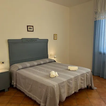 Nonna Rosa, Centro Storico